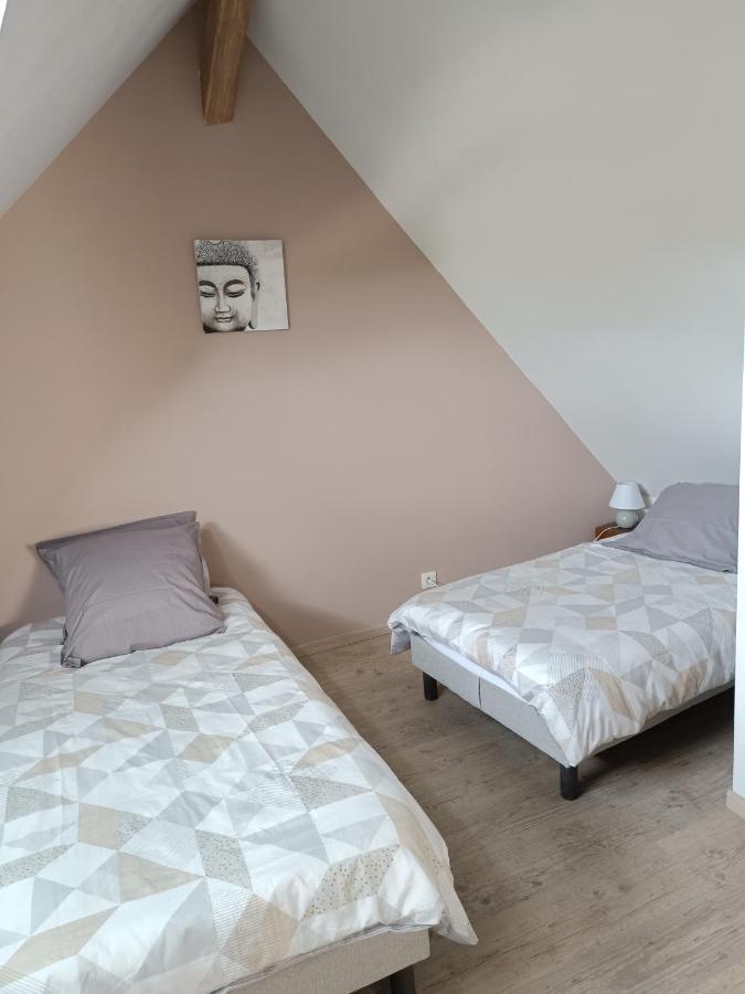 Gite De La Grand Maison Le Noyer Seigy Bagian luar foto