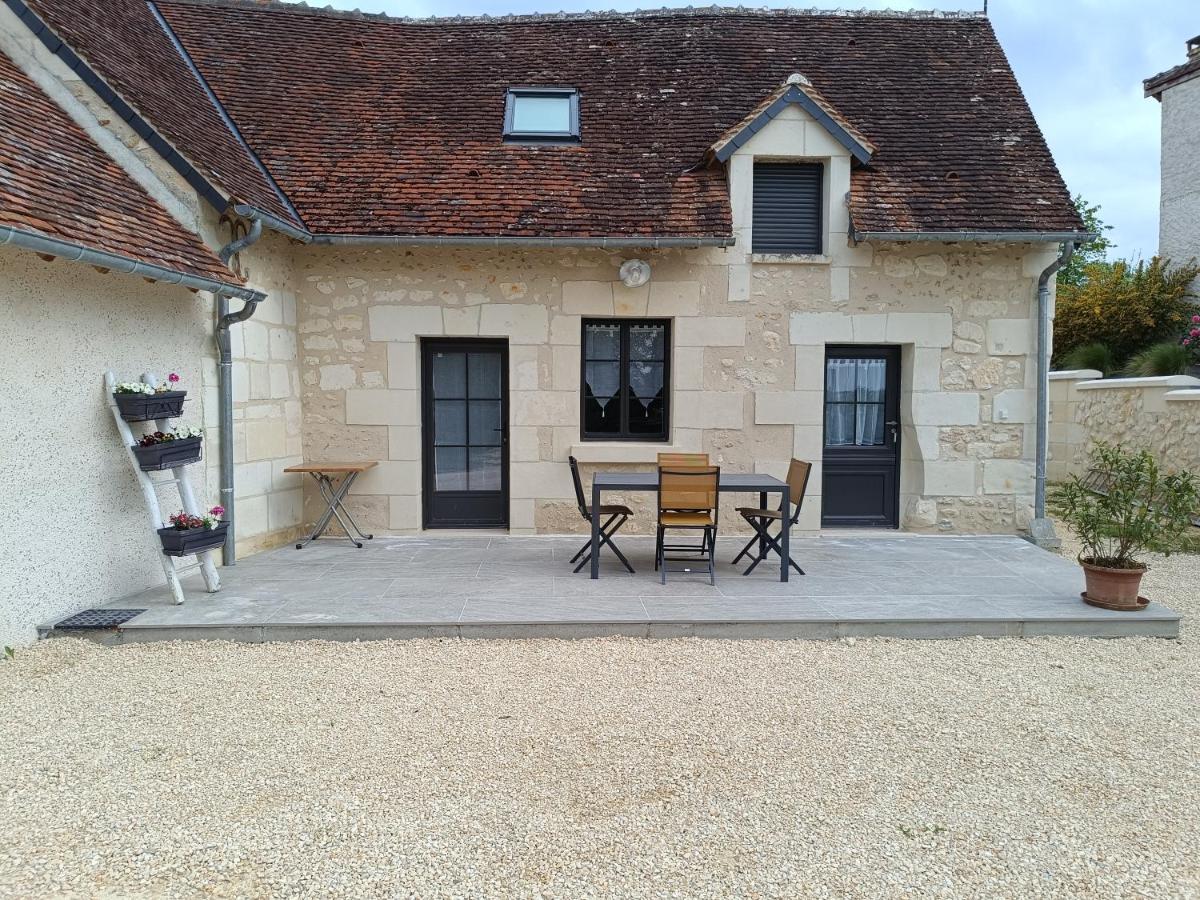 Gite De La Grand Maison Le Noyer Seigy Bagian luar foto